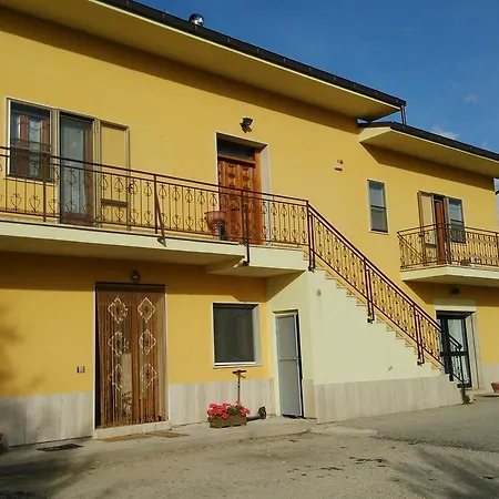 ベッド・アンド・ブレックファスト B&B L'Aquila 3*