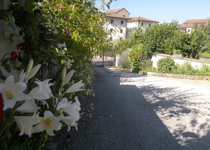 ベッド・アンド・ブレックファスト B&B L'Aquila 3*